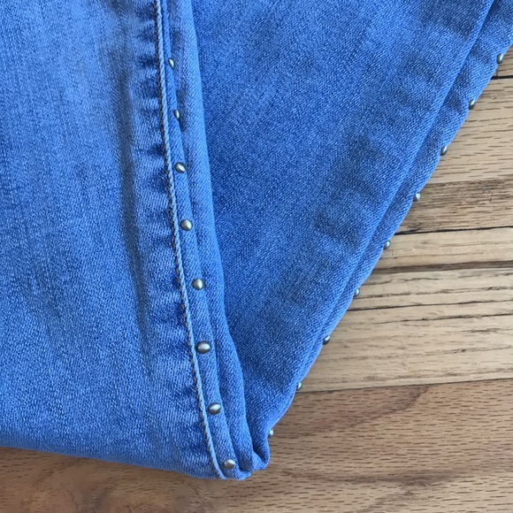 Hollister Ultra High Rise Super Skinny Jeans. Size 0R - Picture 4 of 8